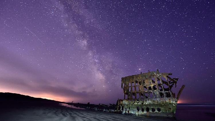 Eta Aquarid Meteor Shower A Sky Show From Halley S Comet Is To Come Cgtn