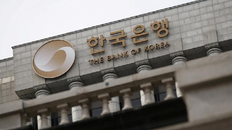 S.Korea central bank cuts rates to record low as pandemic hits economy ...