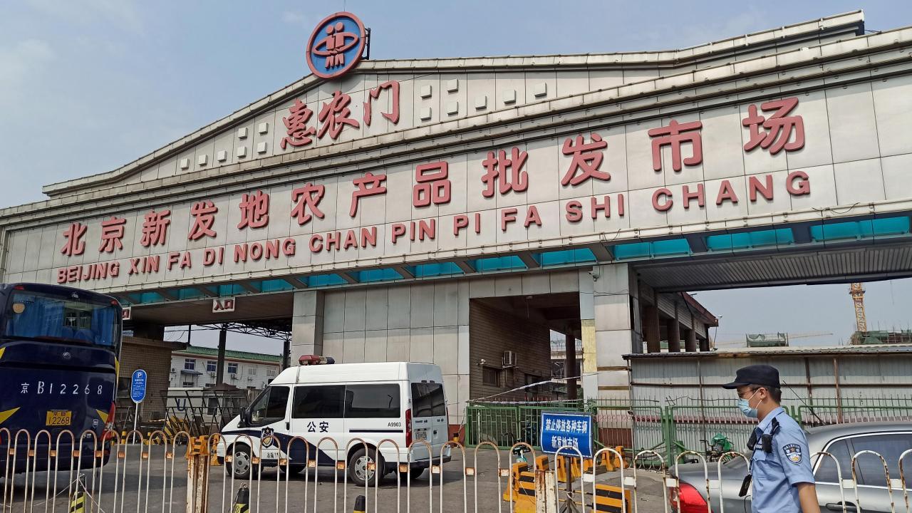 Covid 19 In Beijing Inside Xinfadi Biggest Wholesale Market In Asia Cgtn