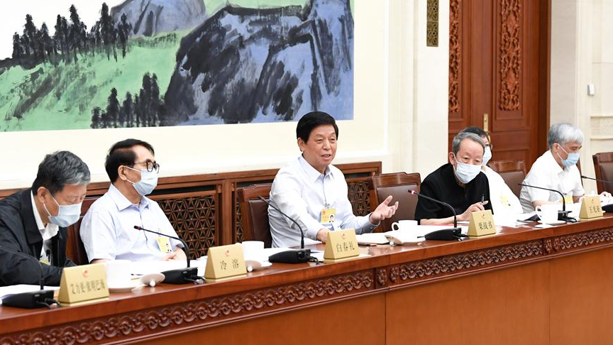 Chinese lawmakers deliberate draft law on support for veterans