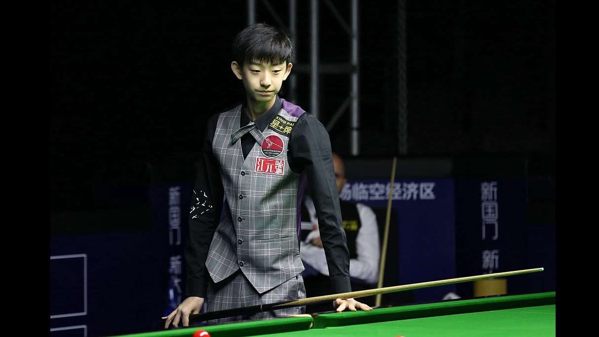 Snooker Two Chinese players cruise into 2nd round of world qualifiers