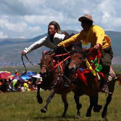 Live: Spectacular horse racing festival in SW China's 'sky county' - CGTN
