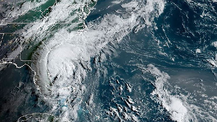 Live: Hurricane Isaias rips up the U.S. East Coast - CGTN
