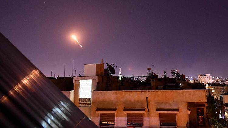 Israel missile attack kills 5 fighters, 1 civilian near Damascus - CGTN