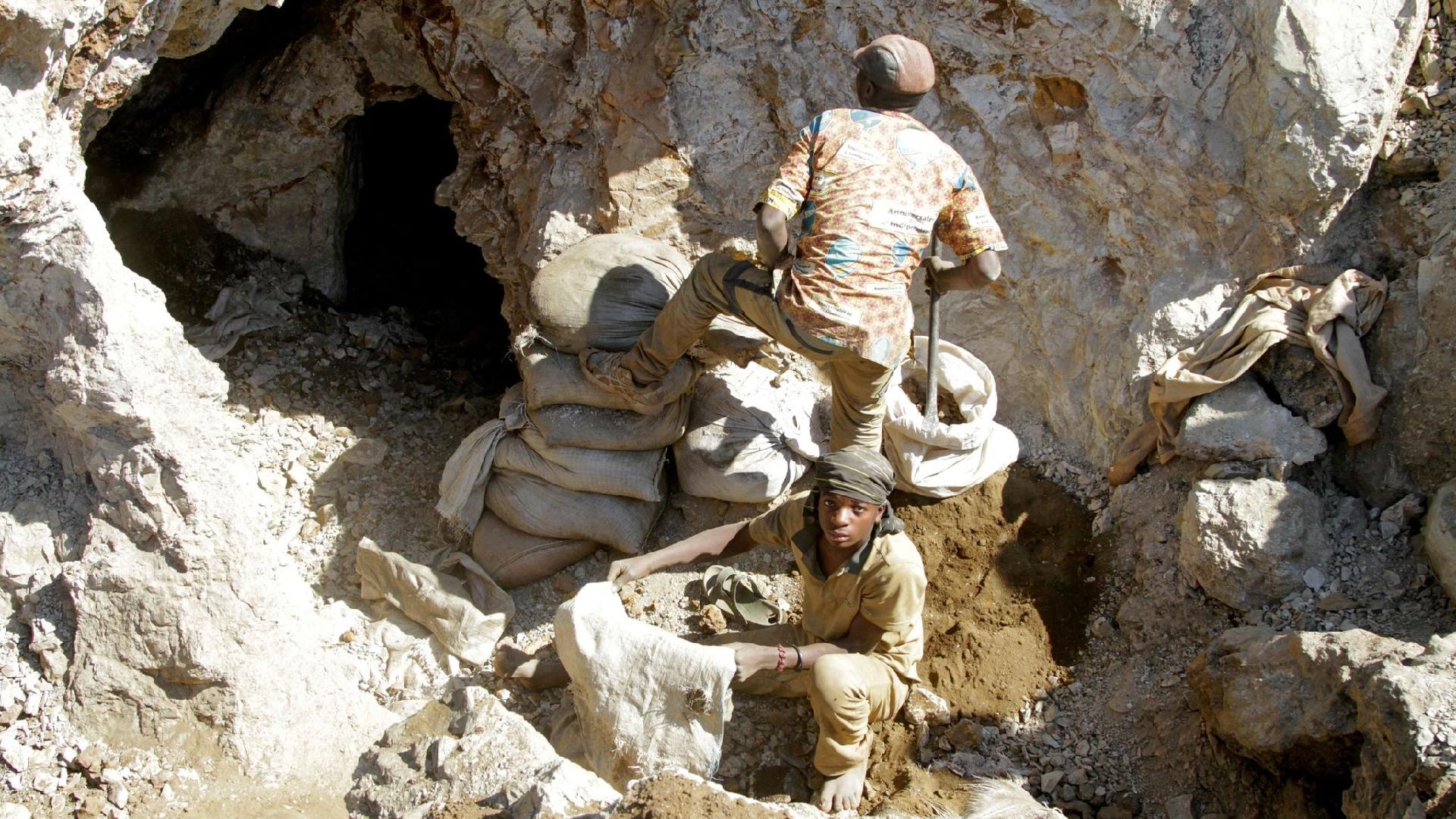 Collapse at copper mine in Congo leaves many casualties
