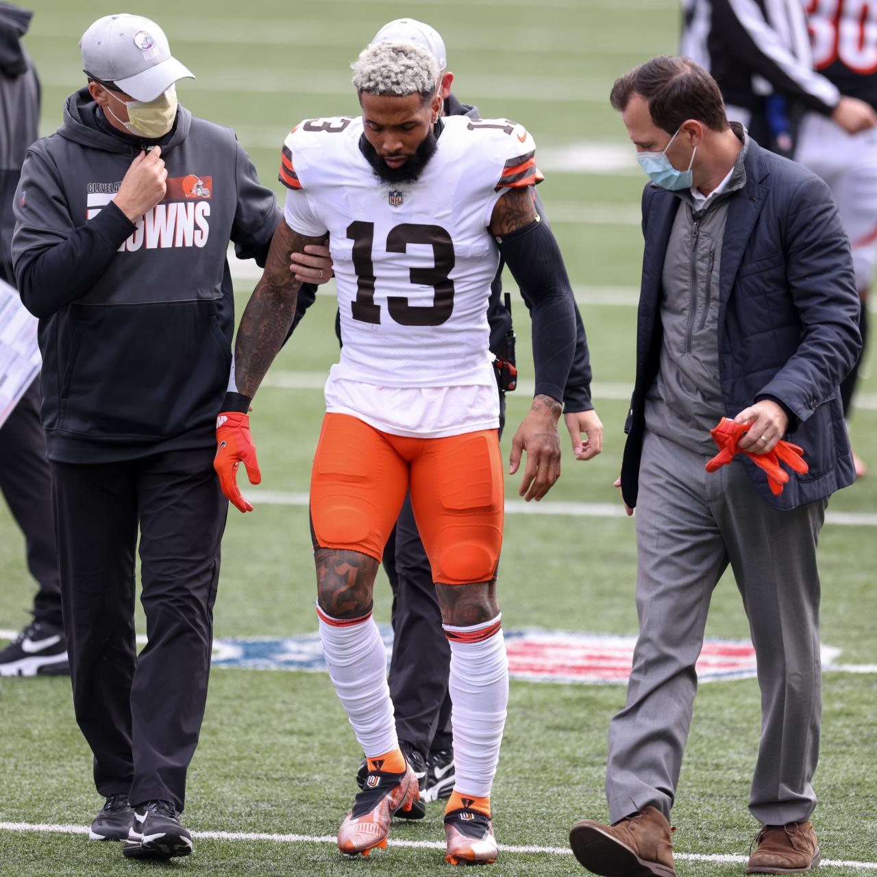 Browns' Odell Beckham Jr. out for the season with a torn ACL suffered in  37-34 victory over Bengals 