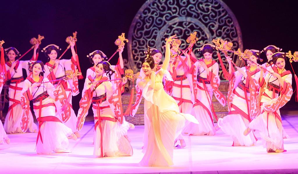 4th Lao She Theater Festival opens in Beijing - CGTN