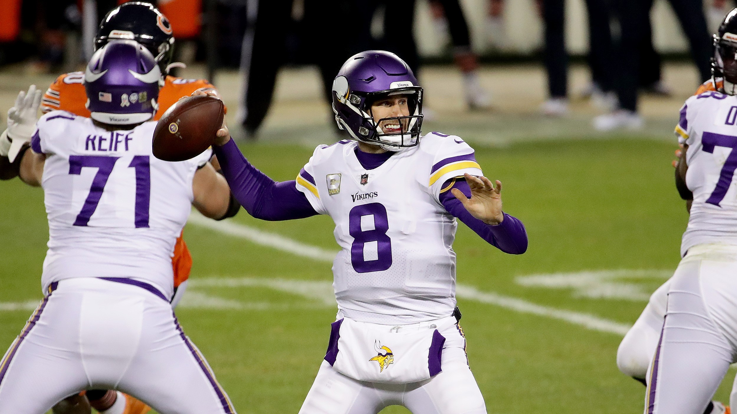 Kirk Cousins, Vikings overcome Patterson return, beat Bears 19-13