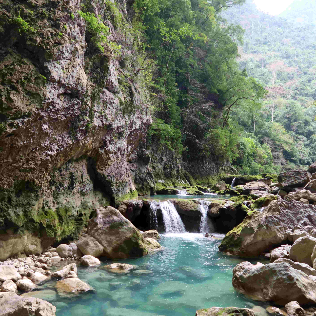 Magnificent karst 'arch bridge' carved out by mother nature - CGTN