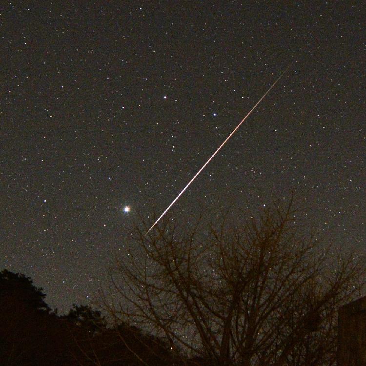 Live Quadrantid meteor shower illuminates night sky CGTN