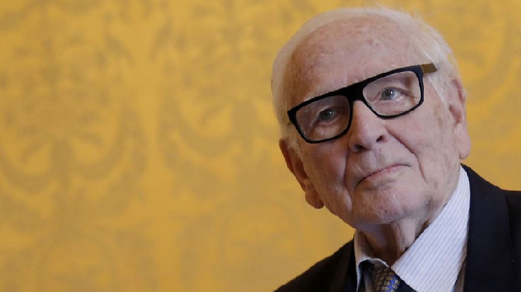 Pierre Cardin Dies at 98: Fashion Industry Tributes