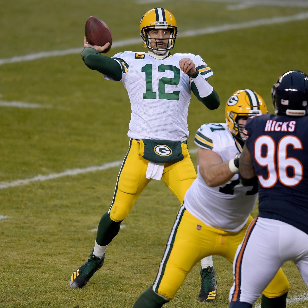 Rodgers throws 4 TDs as Packers beat Texans 35-20