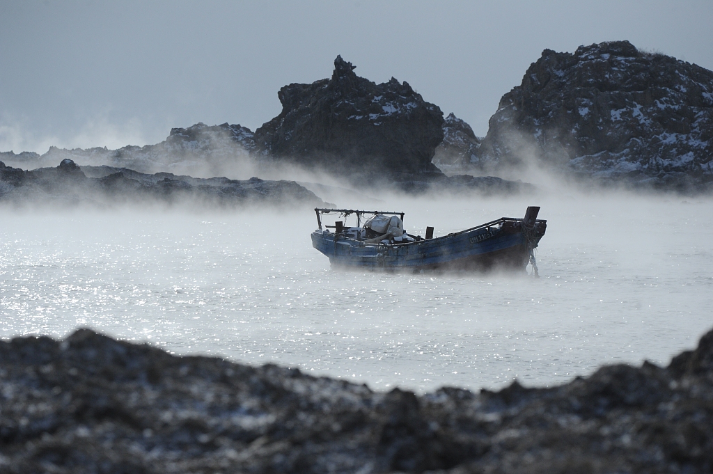 Желтое море зимой. Желтое море КНДР соляные топи.