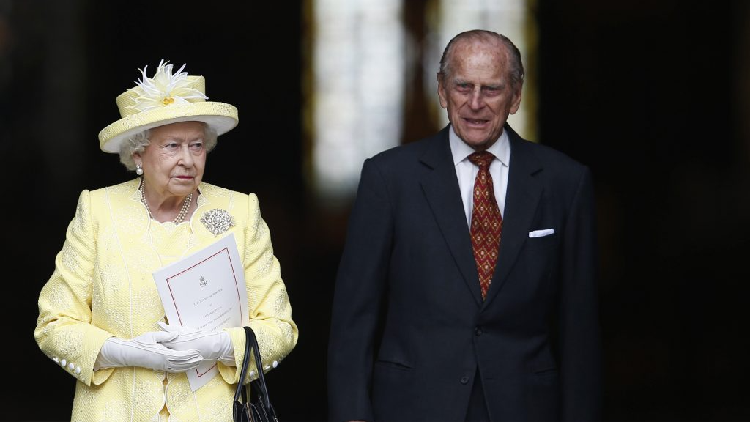 Queen, Prince Philip given COVID-19 jab as UK cases top 3m