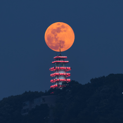 Live: Pink Moon: First supermoon of 2021 rises over the ...