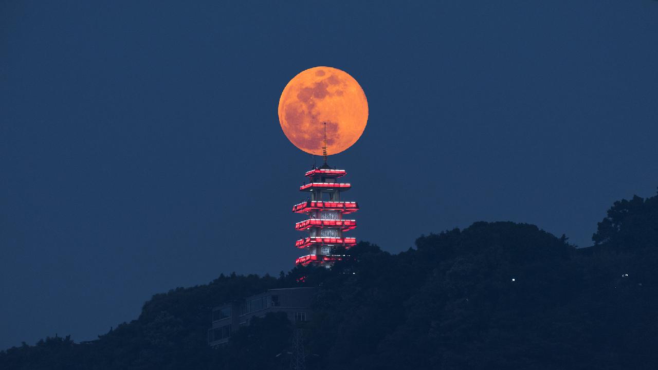 Live Don T Miss The Red Blood Supermoon In 21 Cgtn