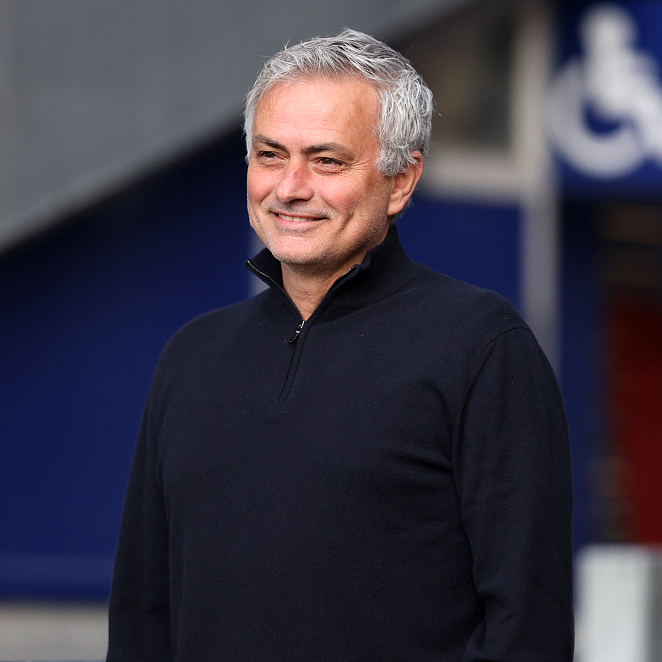 Tottenham Hotspur appoints José Mourinho as manager