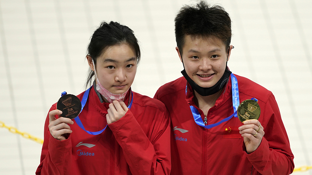 Chinese divers finish first and third in FINA Diving World Cup