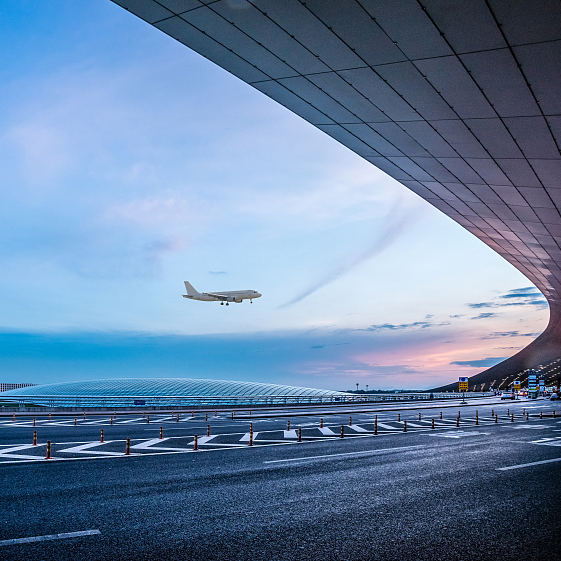 Beijing, Wuhan airports cancel 498 flights because of bad weather - CGTN