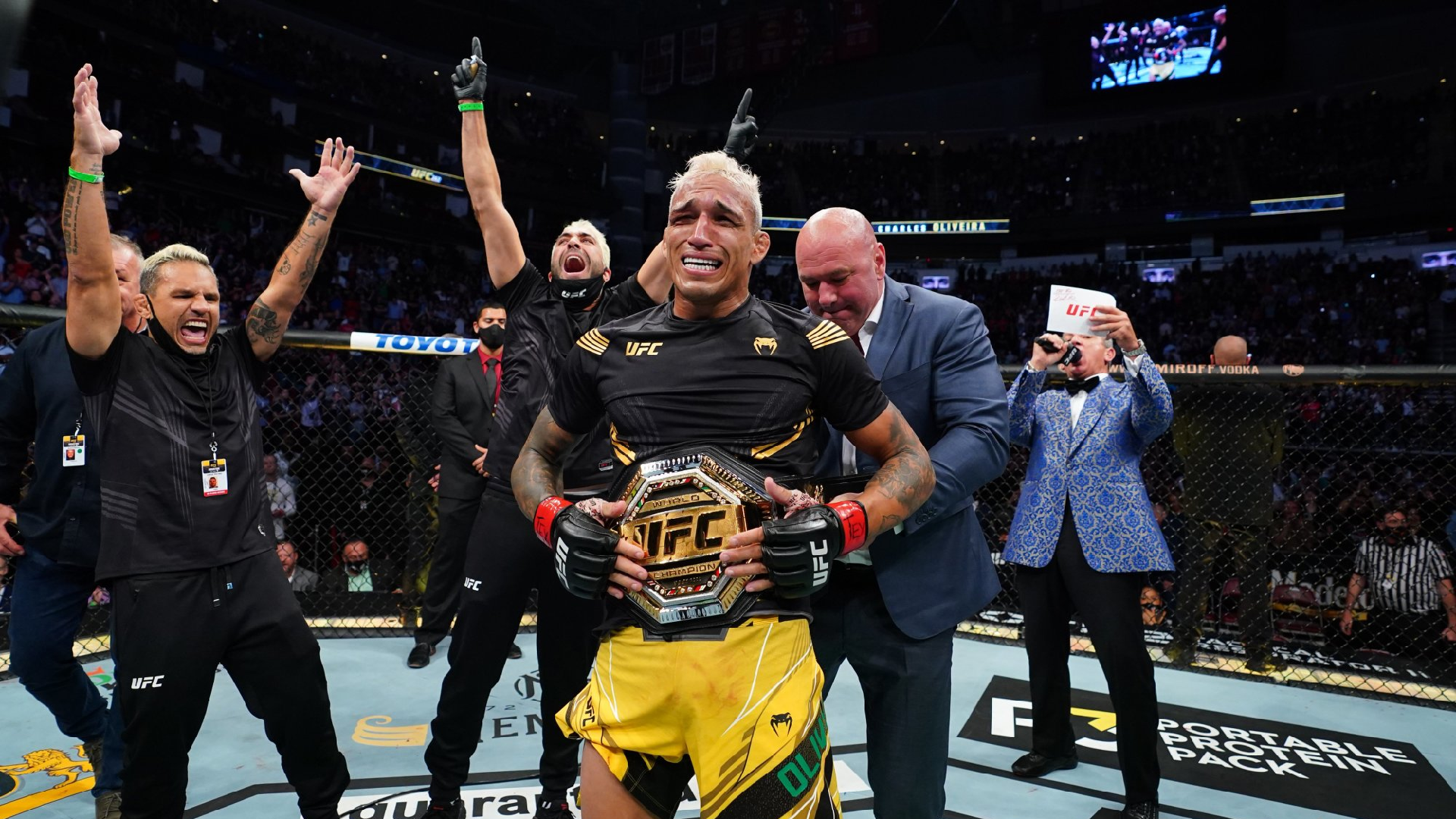 Charles Oliveira wont call himself lightweight GOAT yet but there are no  arguments against facts  MMA Fighting