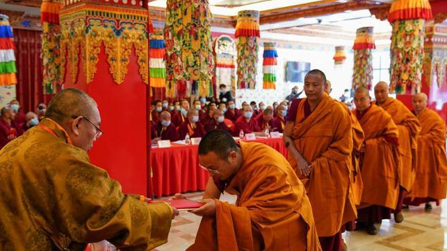 33 Tibetan Buddhists awarded special doctorates in Beijing - CGTN