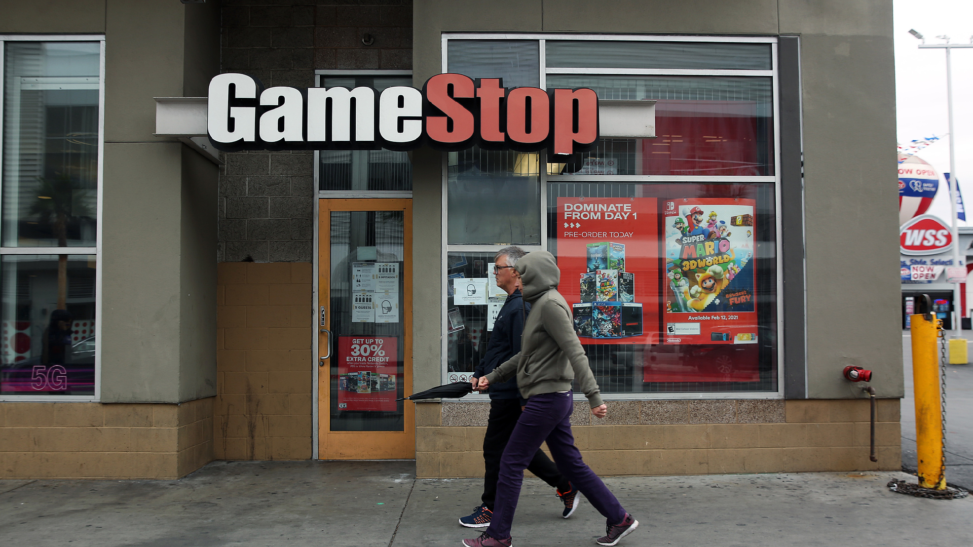 Game stop акция история. Ешь богатых! Сага о GAMESTOP. GAMESTOP акции.