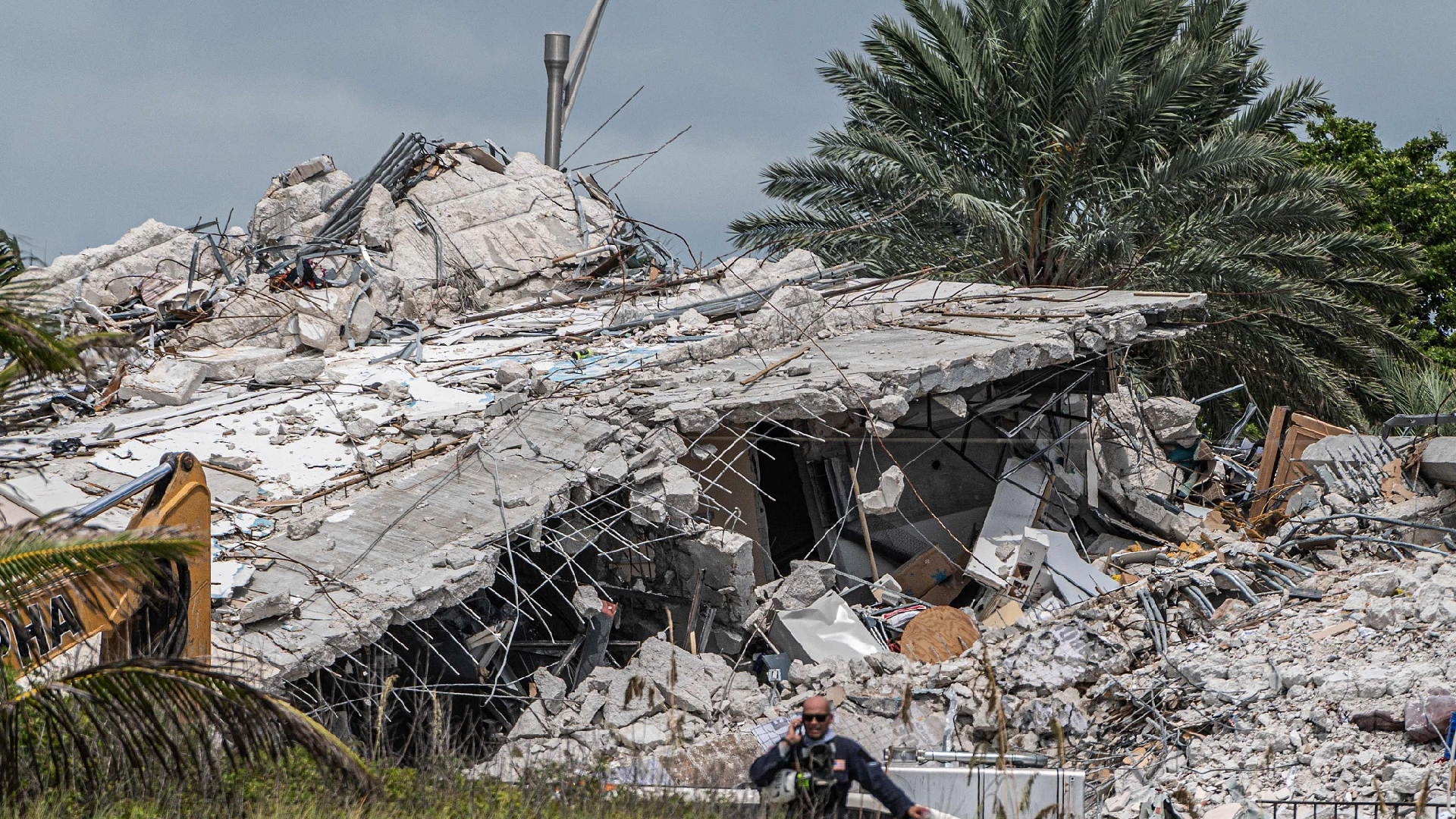 Death toll in Miami-area condo collapse rises to 90, mayor says - CGTN