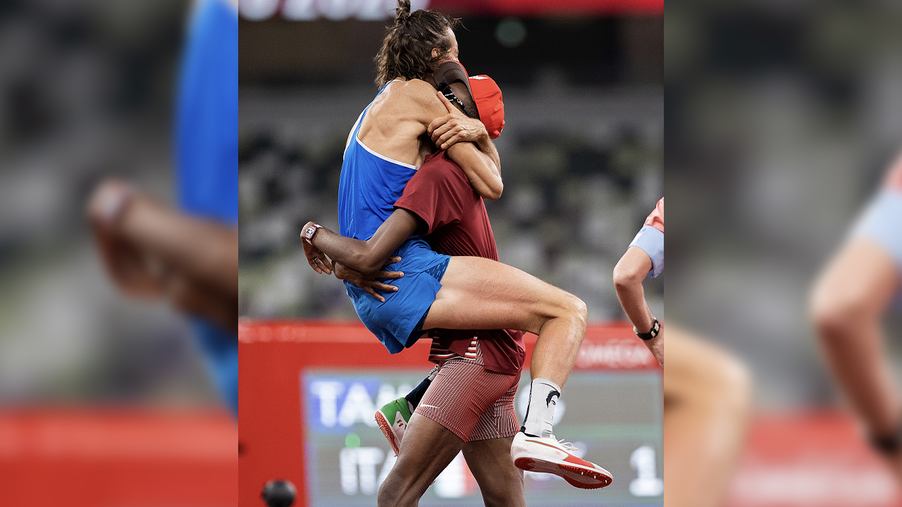 Sidelines | Olympics show people the joy of hugging
