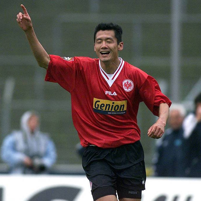 Former Chinese striker Yang Chen joins Bundesliga Legends Network - CGTN