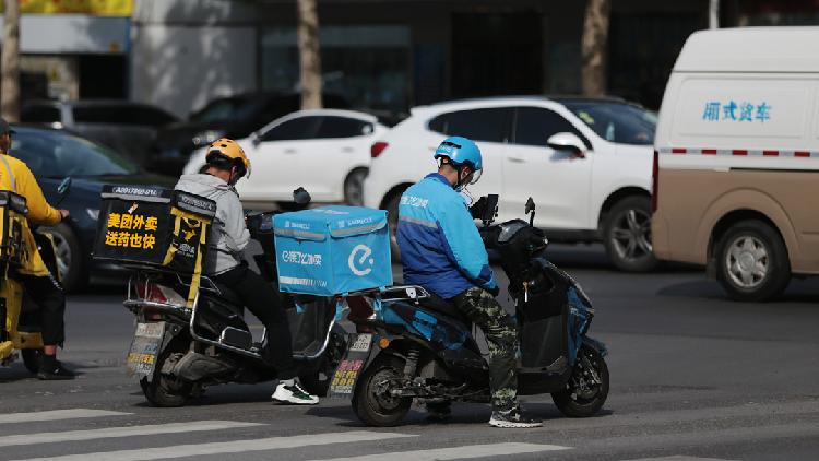 Meituan Ele me Guarantee Delivery Drivers Rights In Contract Signing 