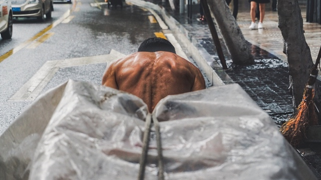 Bangbang porters: A disappearing symbol of Chongqing