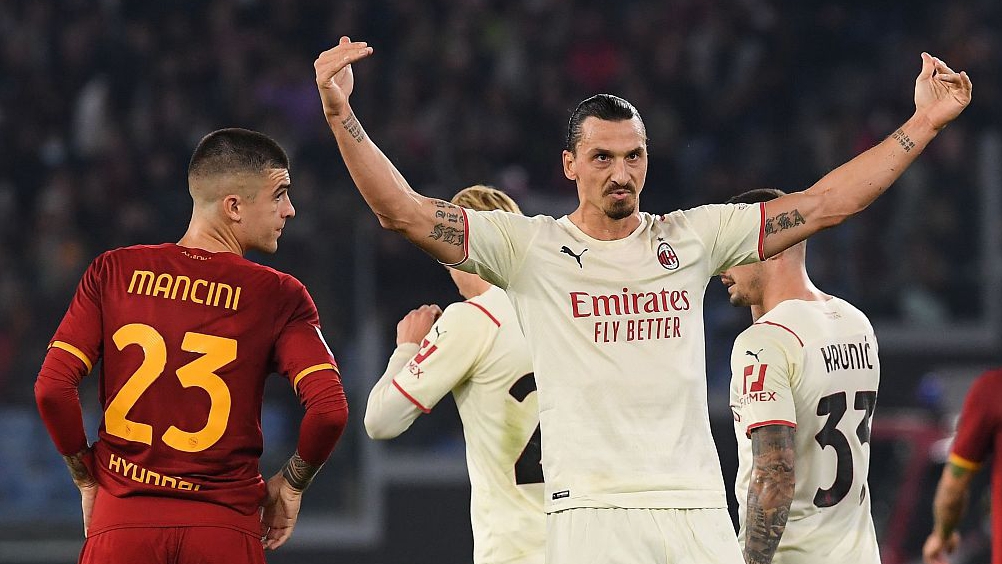 10-man Milan maintain 100% start at Roma