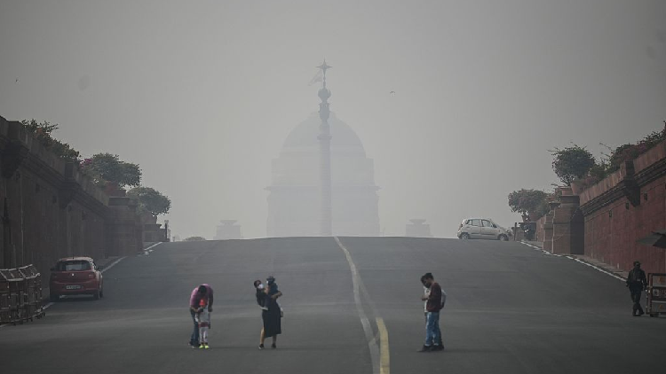 Explainer: Thick Smog Chokes New Delhi Again - CGTN