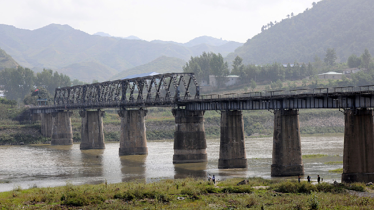 Live: A visit to Yalu River Border Railway Bridge - CGTN