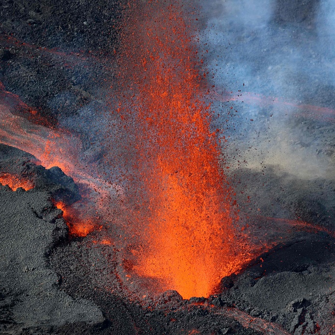 Second eruption of the Piton de la Fournaise in 2021 - CGTN