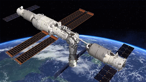 China’s space station: Robotic arm successfully transfers cargo ship