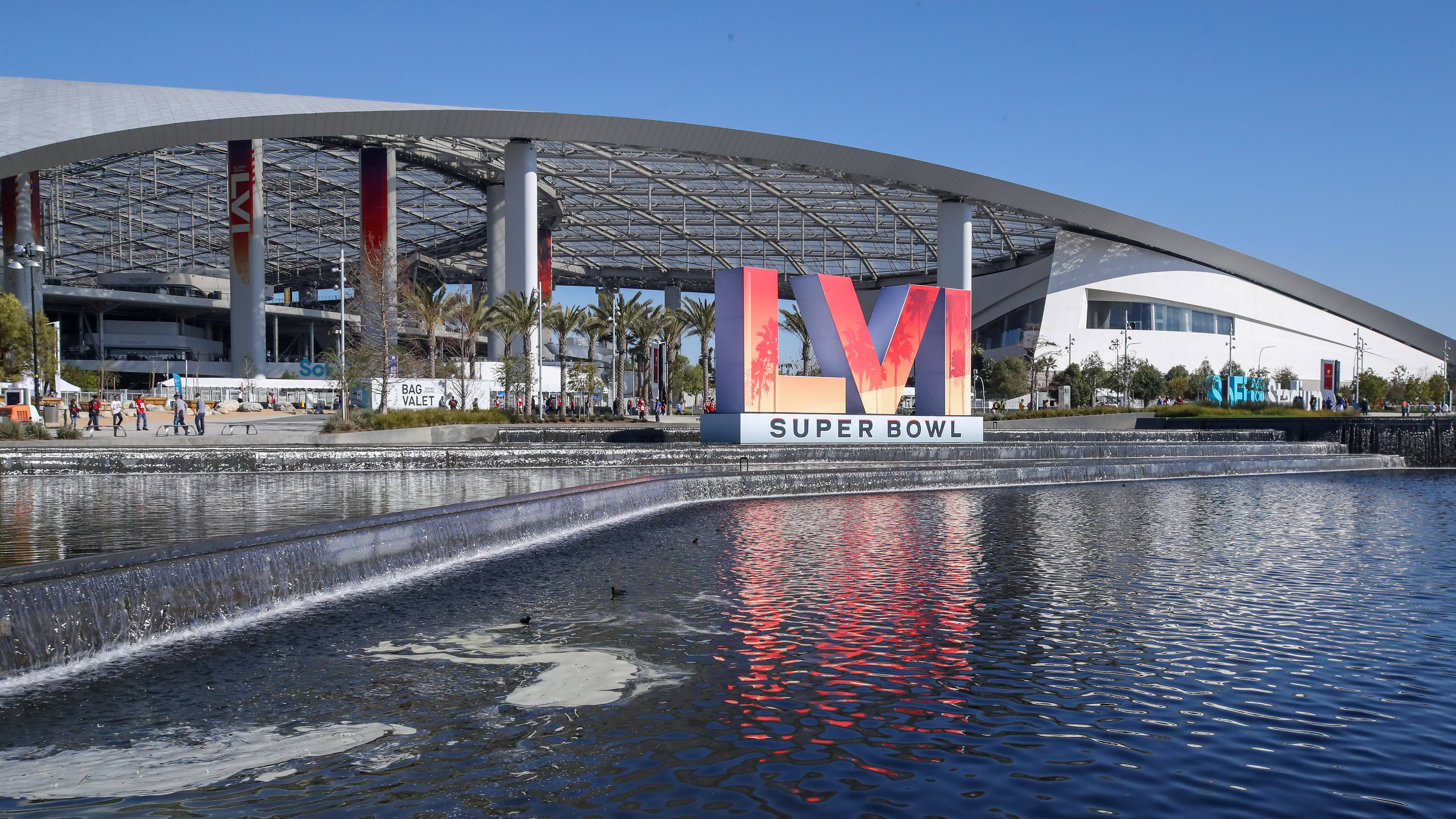 CGTN Sports Talk: Two Super Bowl rookies will compete for the title