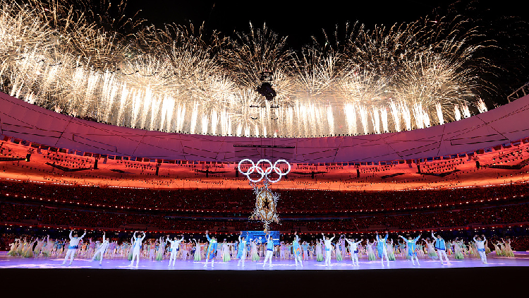 Beijing 2022 Winter Olympics closes with fireworks over Bird's Nest - CGTN