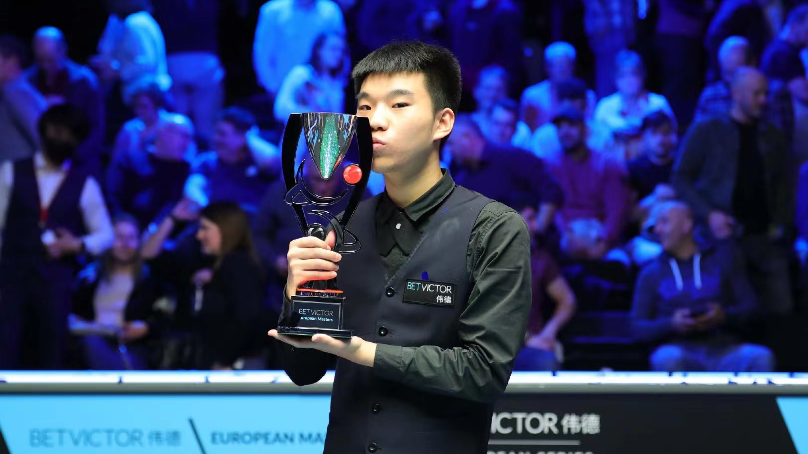 Snooker Chinas Fan defeats OSullivan to claim European Masters 2022