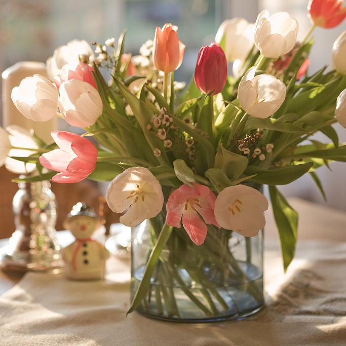 Best flowers for ladies on Women's Day CGTN