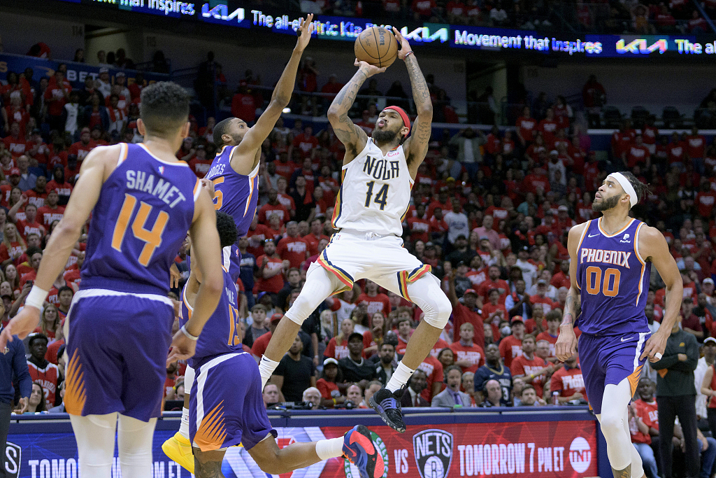 NBA playoffs on April 24: Young Pelicans make Suns pay with energy