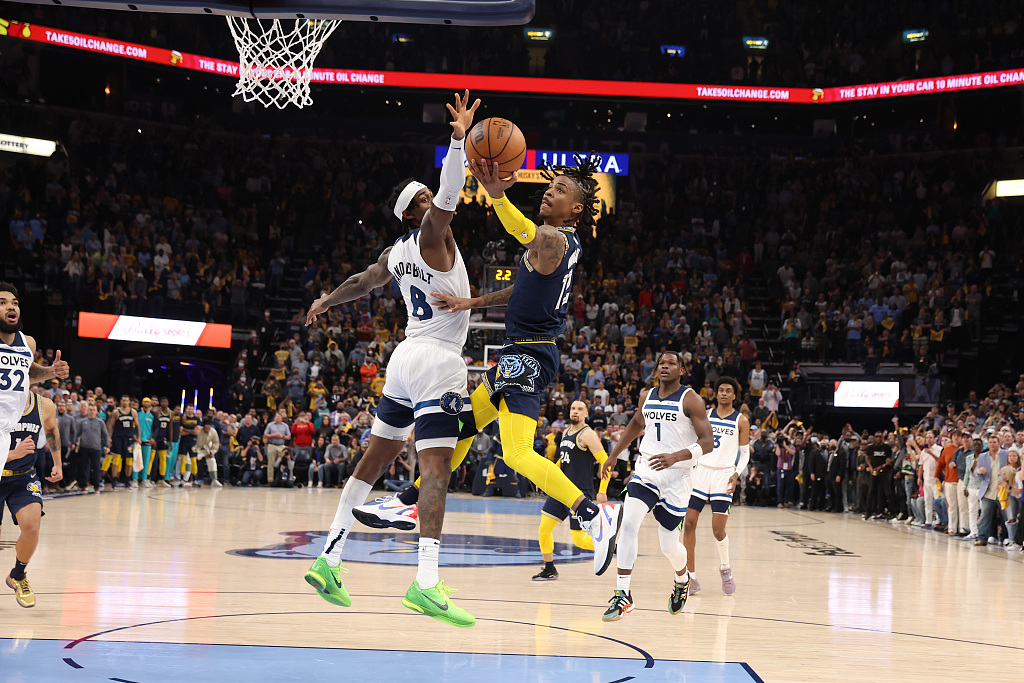 Morant's last-second layup gives Grizzlies 3-2 series lead
