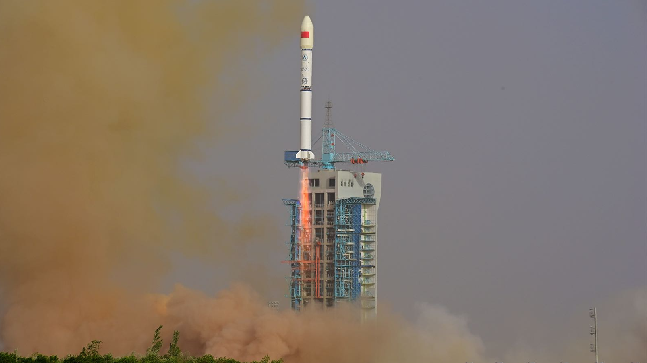 China Launches Three Test Communication Satellites To Low-Earth Orbit ...