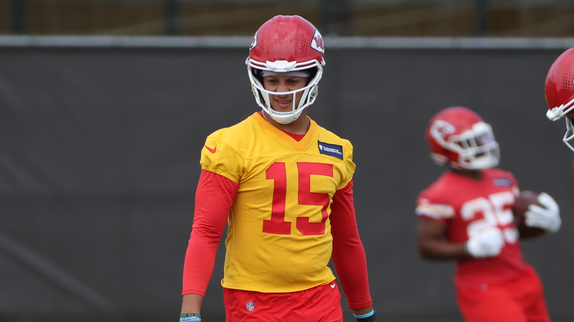 Backup job to Chiefs QB Patrick Mahomes remains tight as preseason finale  nears  News, Sports, Jobs - Lawrence Journal-World: news, information,  headlines and events in Lawrence, Kansas