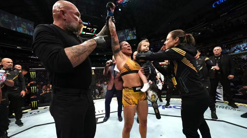 UFC 277: Nunes regains championship in one-sided win over Pena