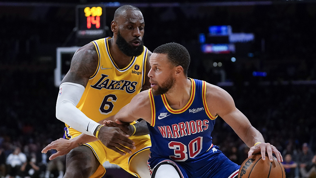 NBA on X: Checkin' out @Warriors/@Lakers in Las Vegas it's Bad