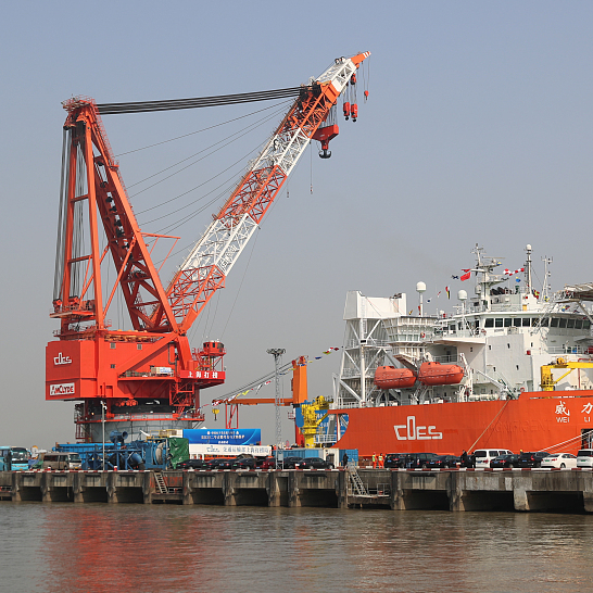 Live Salvage the largest and bestpreserved wooden shipwreck CGTN