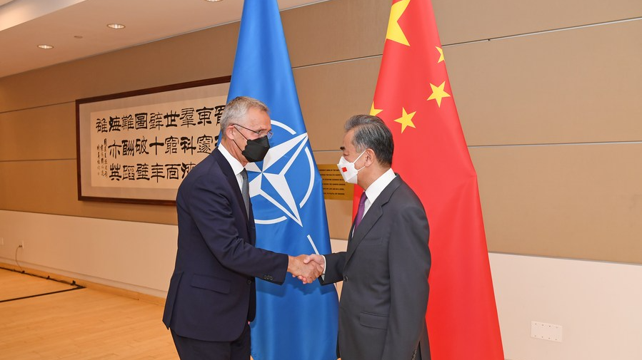 Chinese State Councilor and Foreign Minister Wang Yi (R) meets with NATO Secretary General Jens Stoltenberg on the sidelines of the 77th session of the UN General Assembly in New York, the United States, September 22, 2022. /Xinhua