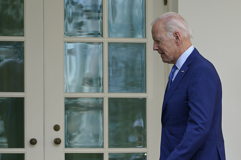 U.S. President Joe Biden walks back to the Oval Office after speaking in the Rose Garden of the White House in Washington, September 15, 2022. /CFP