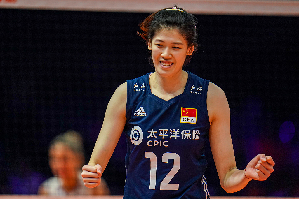 Li Yingying uit China speelt tijdens dag 13 van het Wereldkampioenschap volleybal vrouwen in de Ahoy Arena in Rotterdam, Nederland op 6 oktober 2022.  /CFP